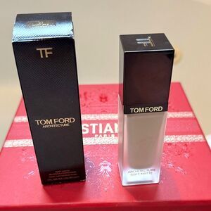 Tom Ford Architecture Soft Matte blurring foundation shade 0.3 ivory silk